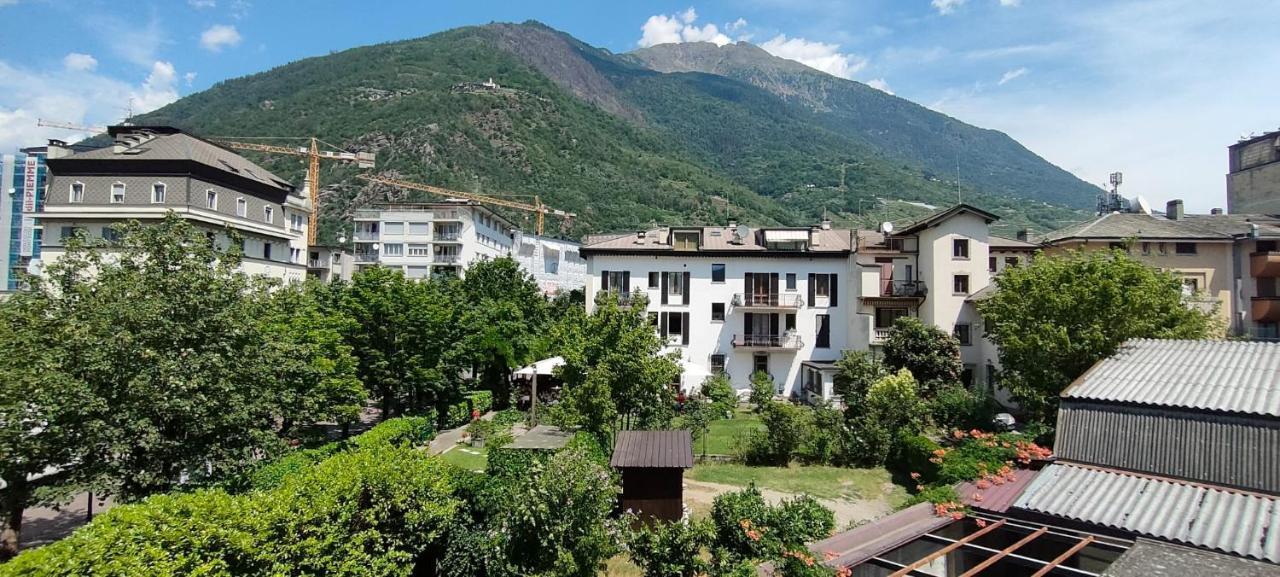 Bernina Station Center Apartment - Tirano Exteriér fotografie