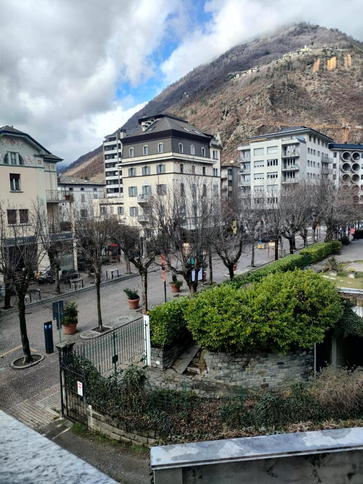 Bernina Station Center Apartment - Tirano Exteriér fotografie