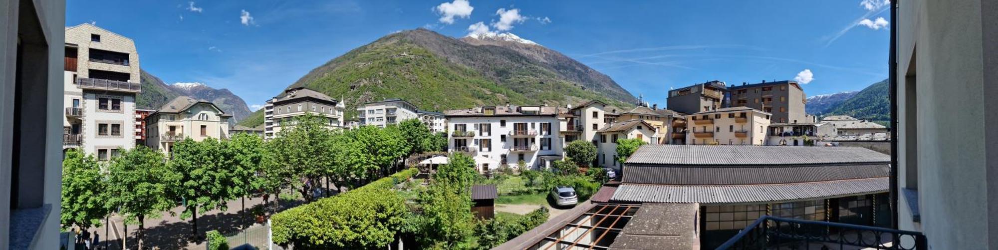 Bernina Station Center Apartment - Tirano Exteriér fotografie